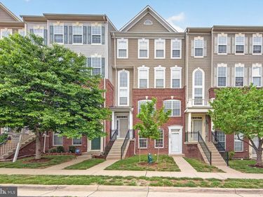 15825 JOHN DISKIN CIRCLE , WOODBRIDGE, VA 22191