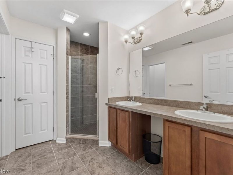 1266 W 74th Street , Cleveland, OH 44102 Photo 25