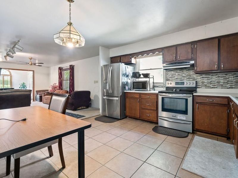 6401 Peardale Road E, Columbus, OH 43229 Photo 18