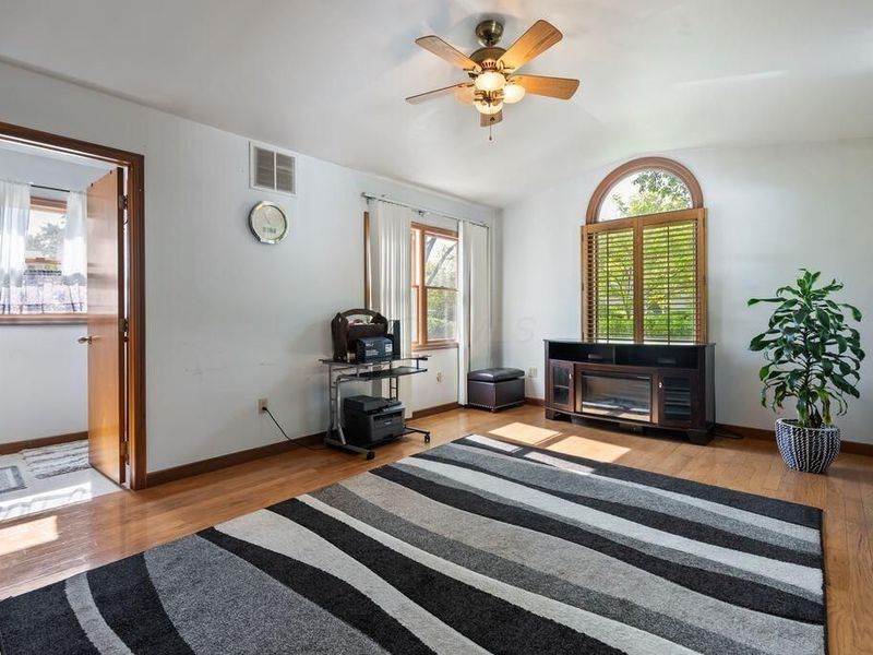 6401 Peardale Road E, Columbus, OH 43229 Photo 23