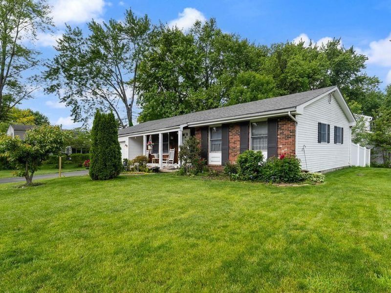 6401 Peardale Road E, Columbus, OH 43229 Photo 3