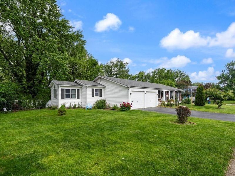6401 Peardale Road E, Columbus, OH 43229 Photo 4
