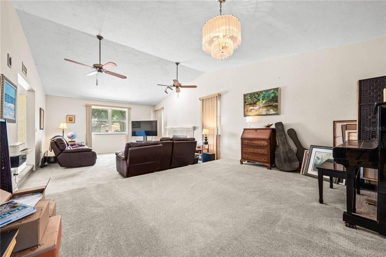 4424 Meadow Creek Circle , Sarasota, FL 34233 Photo