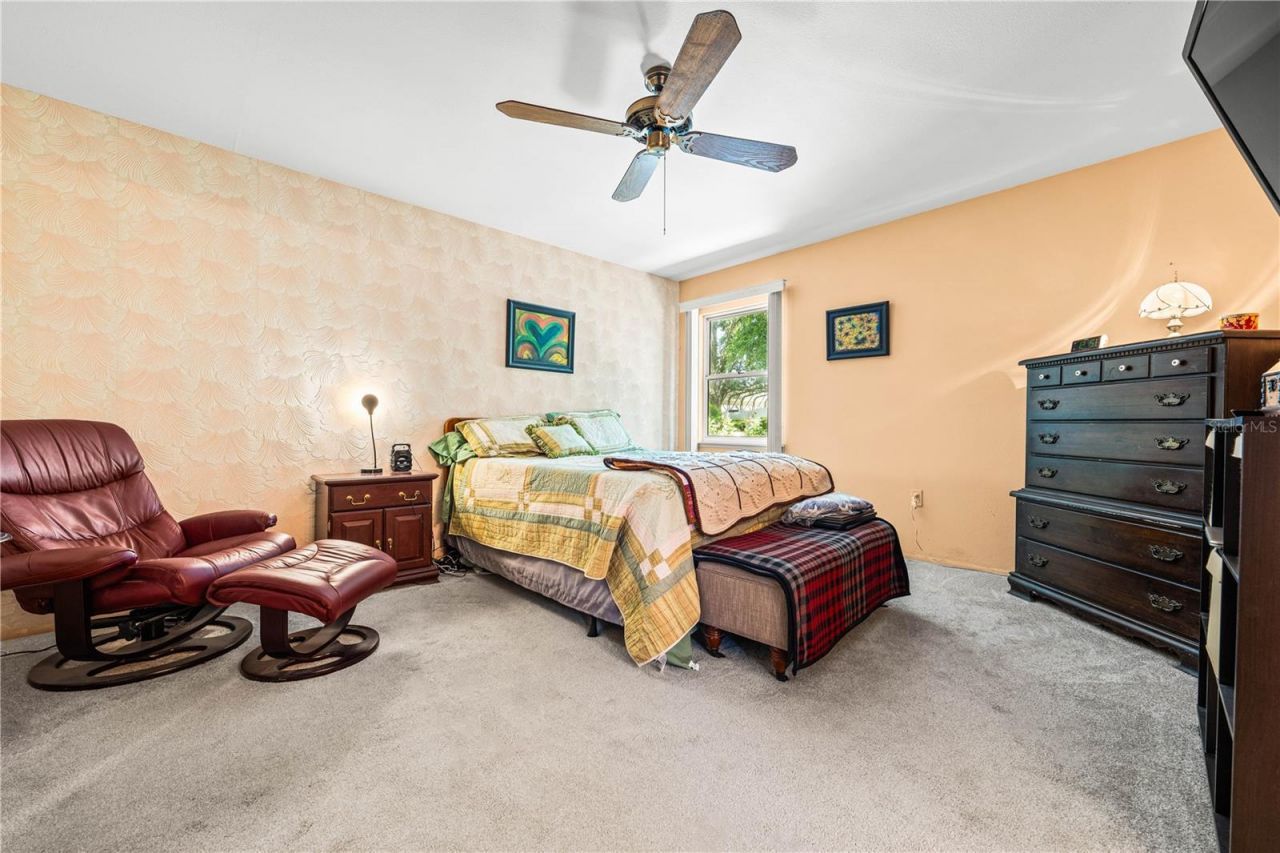 4424 Meadow Creek Circle , Sarasota, FL 34233 Photo