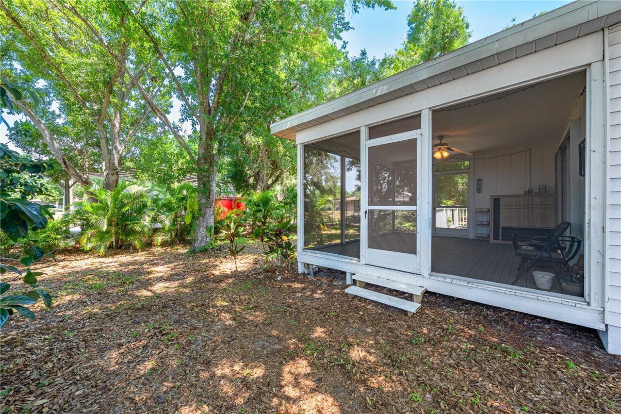 4424 Meadow Creek Circle , Sarasota, FL 34233 Photo