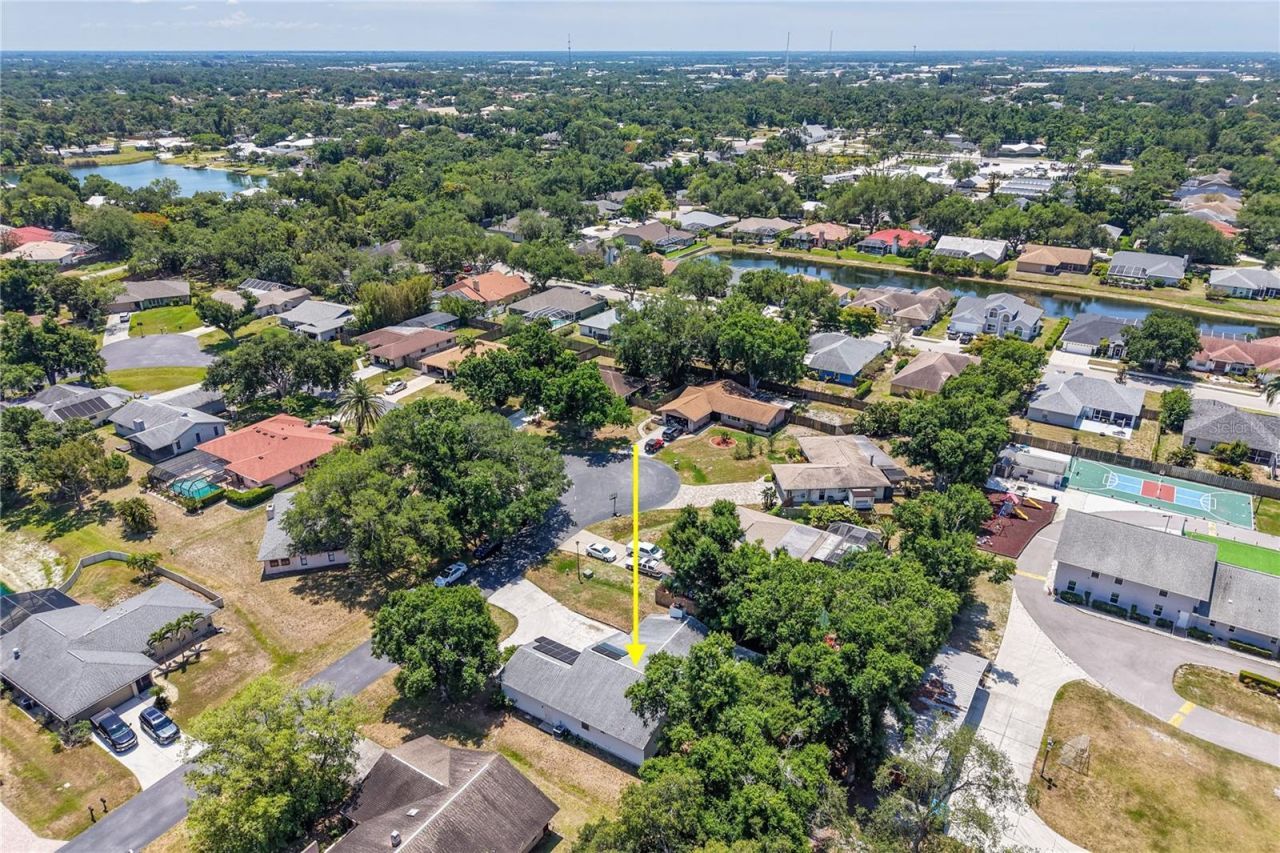 4424 Meadow Creek Circle , Sarasota, FL 34233 Photo