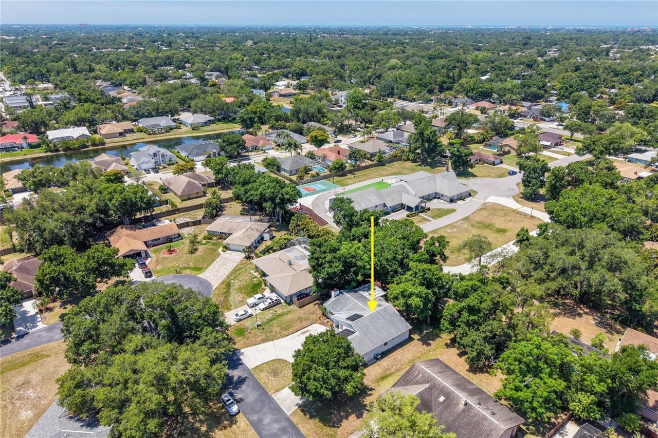 4424 Meadow Creek Circle , Sarasota, FL 34233 Photo