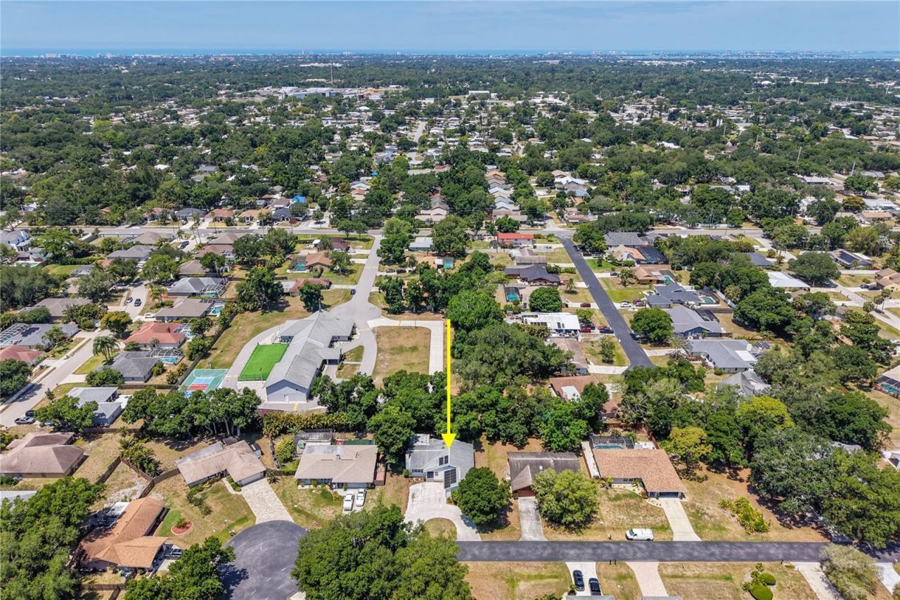 4424 Meadow Creek Circle , Sarasota, FL 34233 Photo