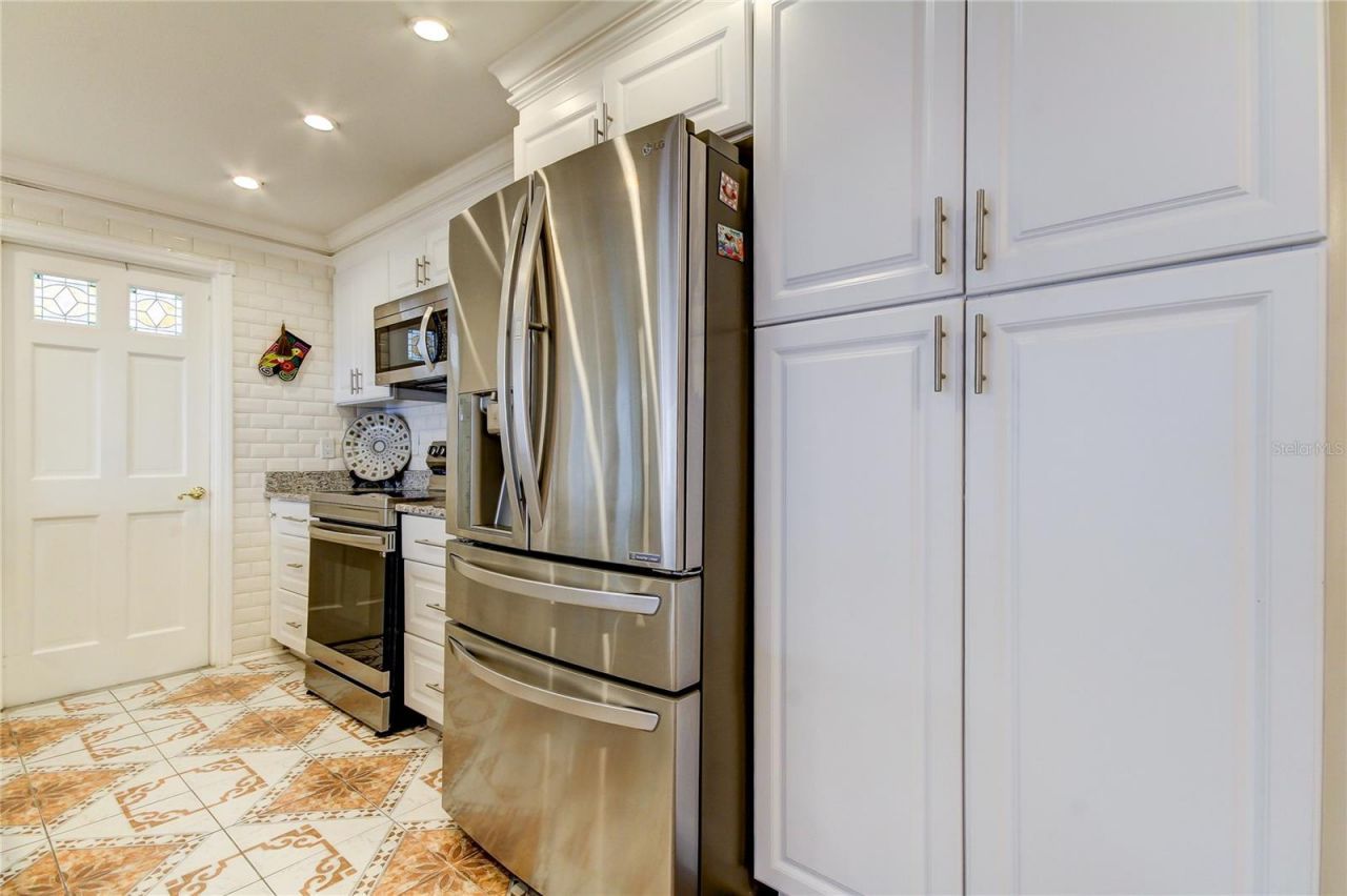 1846 Elmhurst Drive, Clearwater, FL 33765 Photo