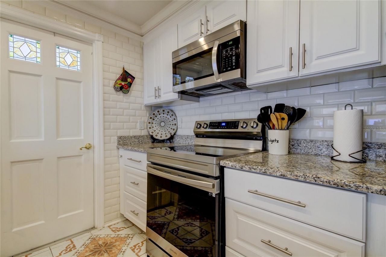 1846 Elmhurst Drive, Clearwater, FL 33765 Photo