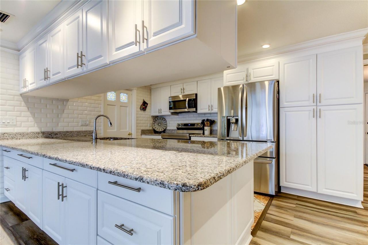 1846 Elmhurst Drive, Clearwater, FL 33765 Photo
