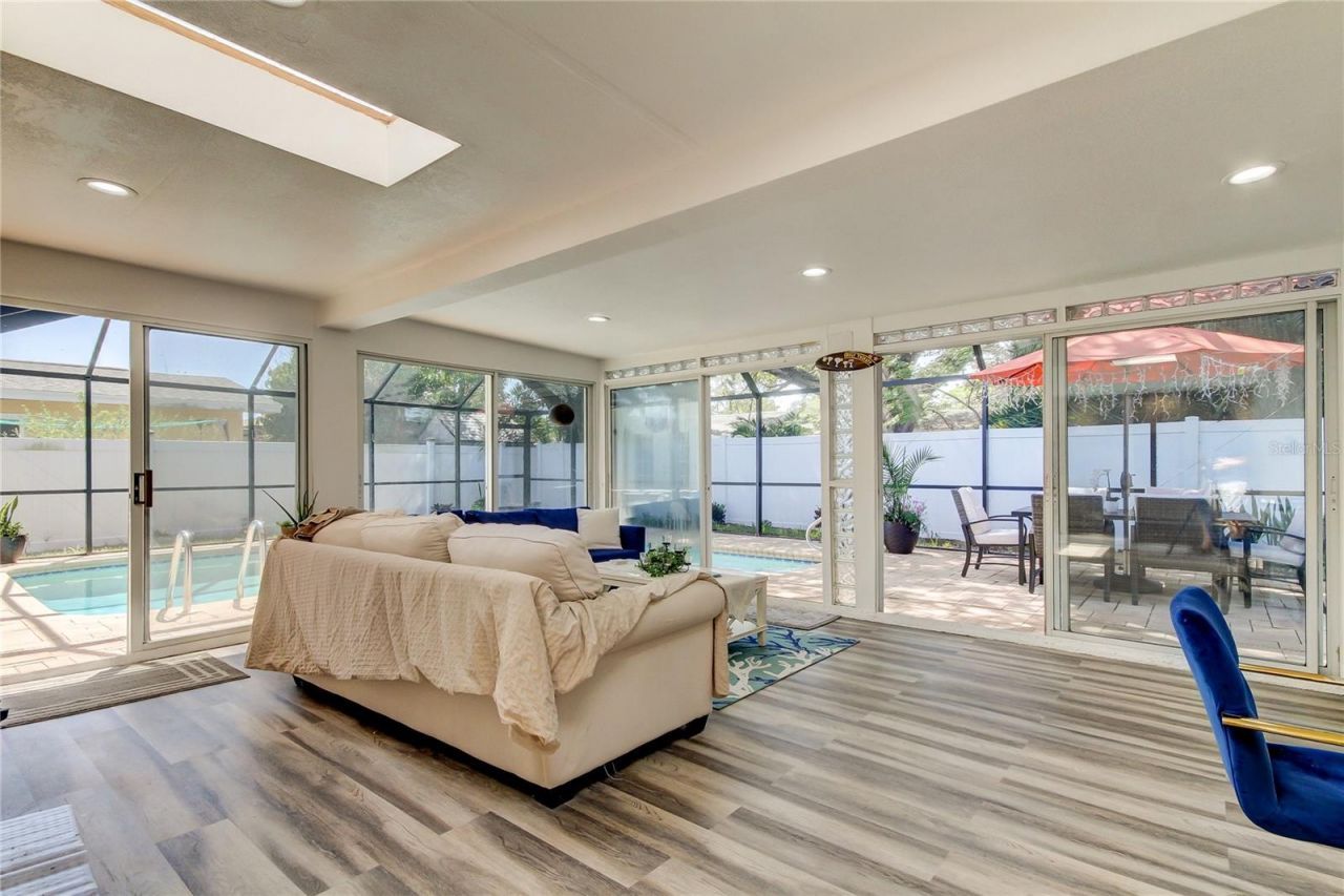 1846 Elmhurst Drive, Clearwater, FL 33765 Photo