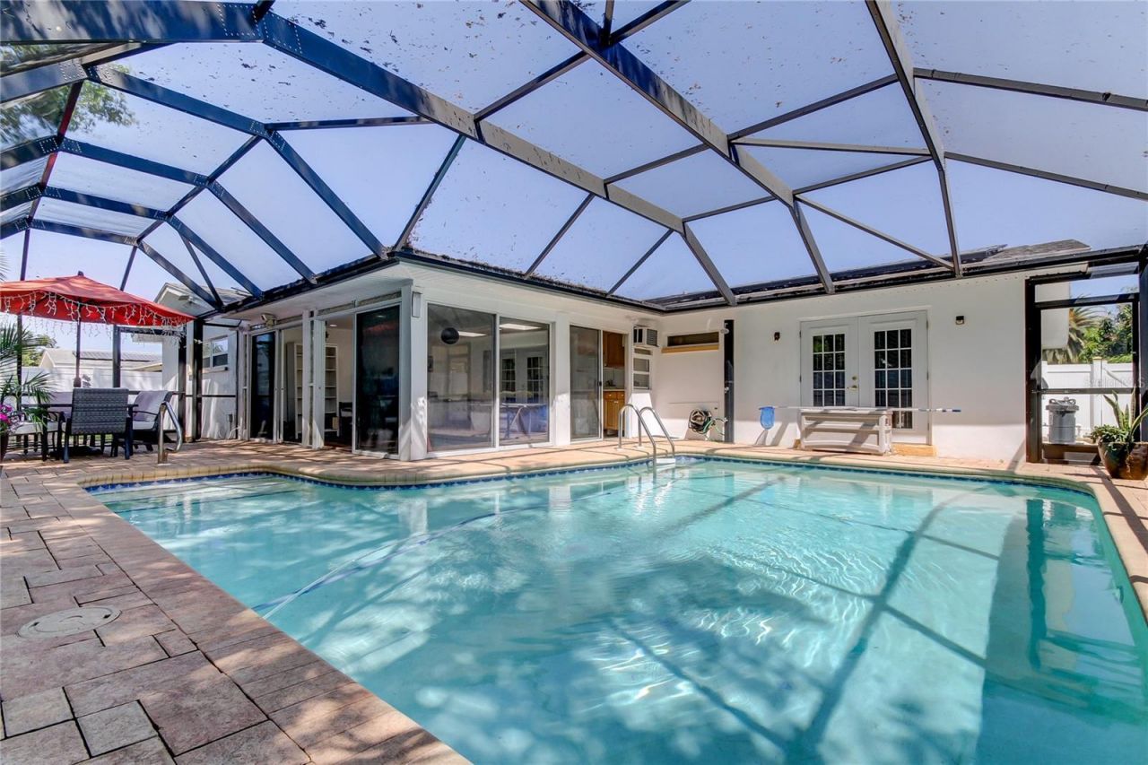 1846 Elmhurst Drive, Clearwater, FL 33765 Photo