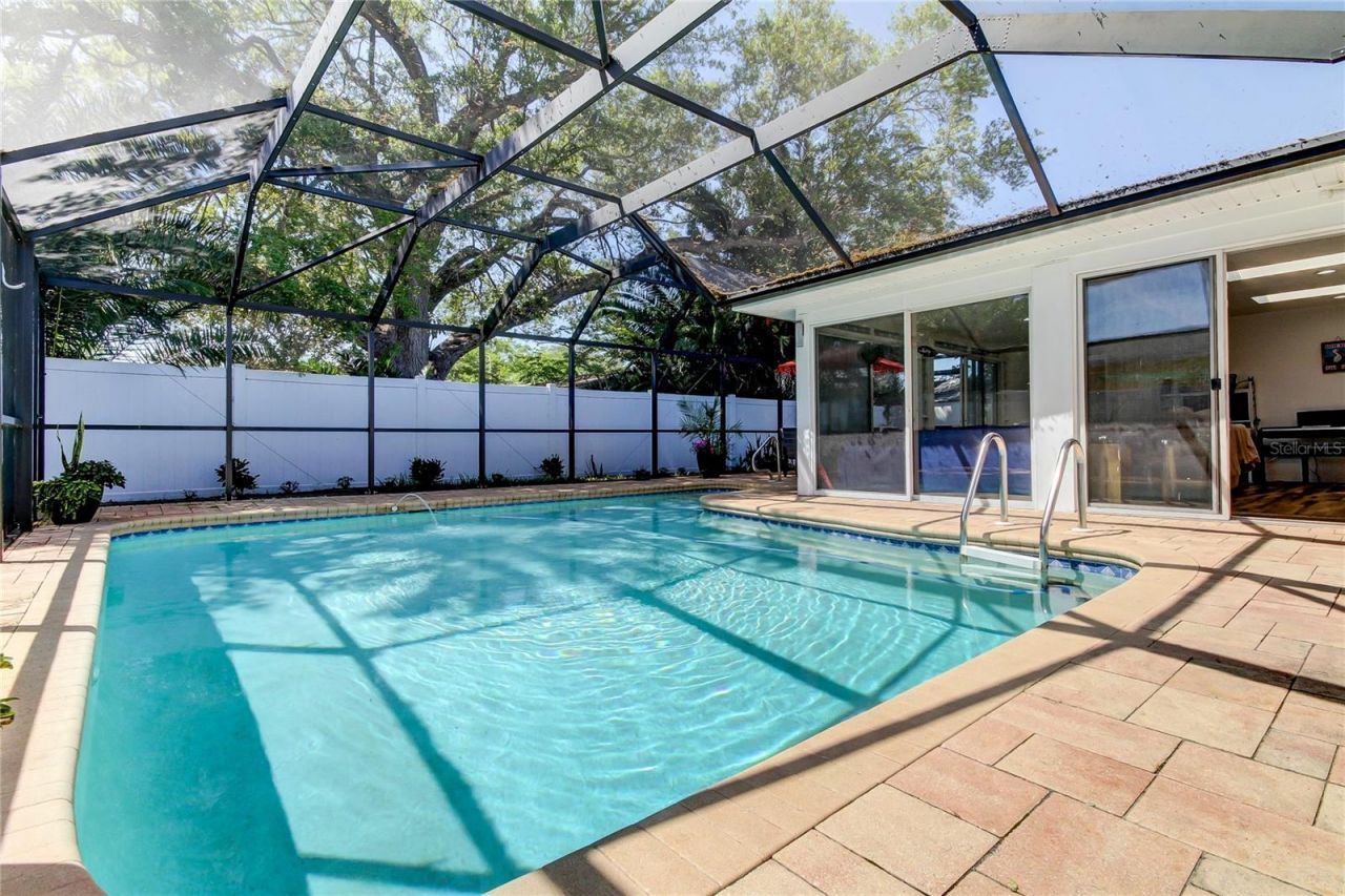 1846 Elmhurst Drive, Clearwater, FL 33765 Photo