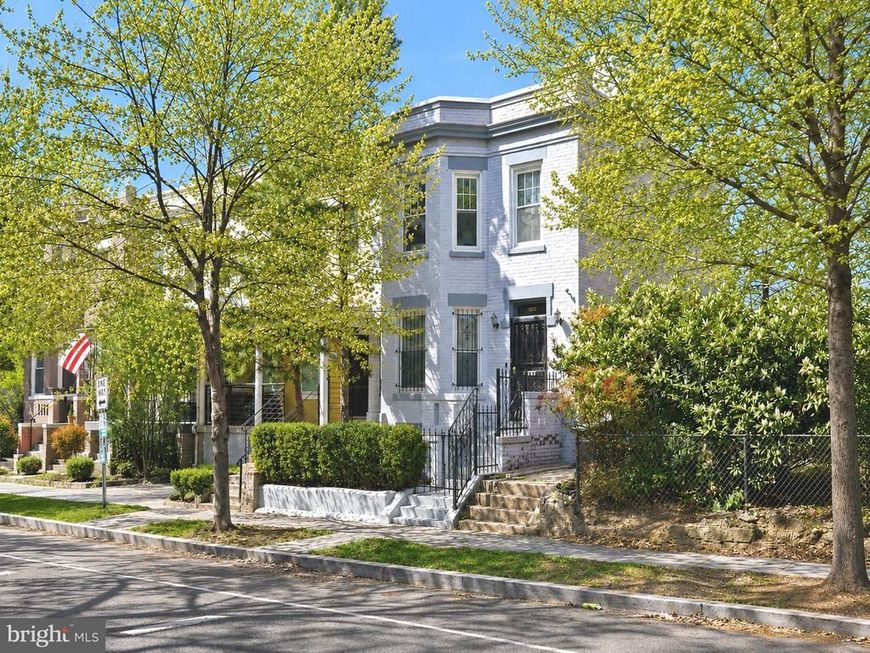 1020 10th Street Ne, Washington, DC 20002 Main Photo