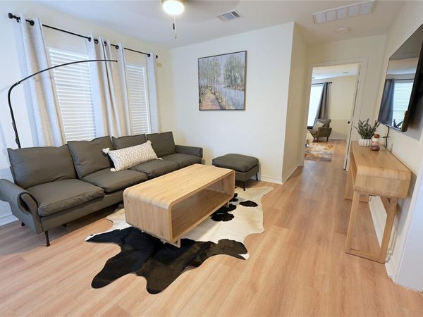 2311 S 3rd ST, Austin, TX 78704