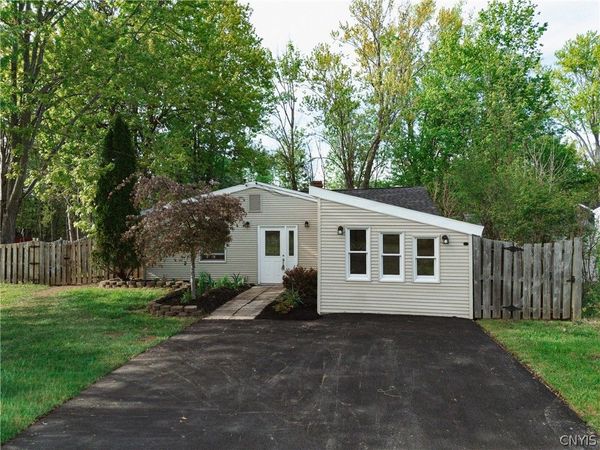 3101 Hope Place, Baldwinsville, NY 13027