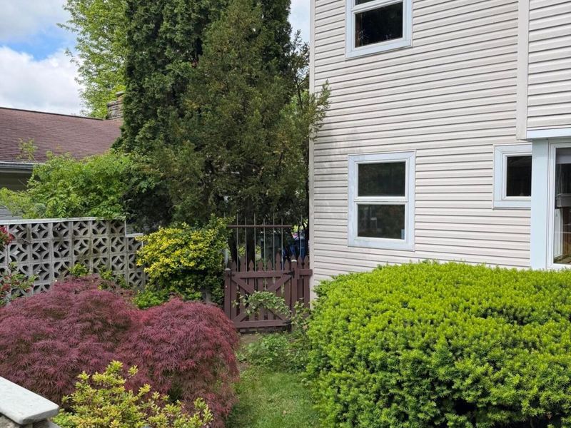 4898 Sharon Avenue , Columbus, OH 43214 Photo 7
