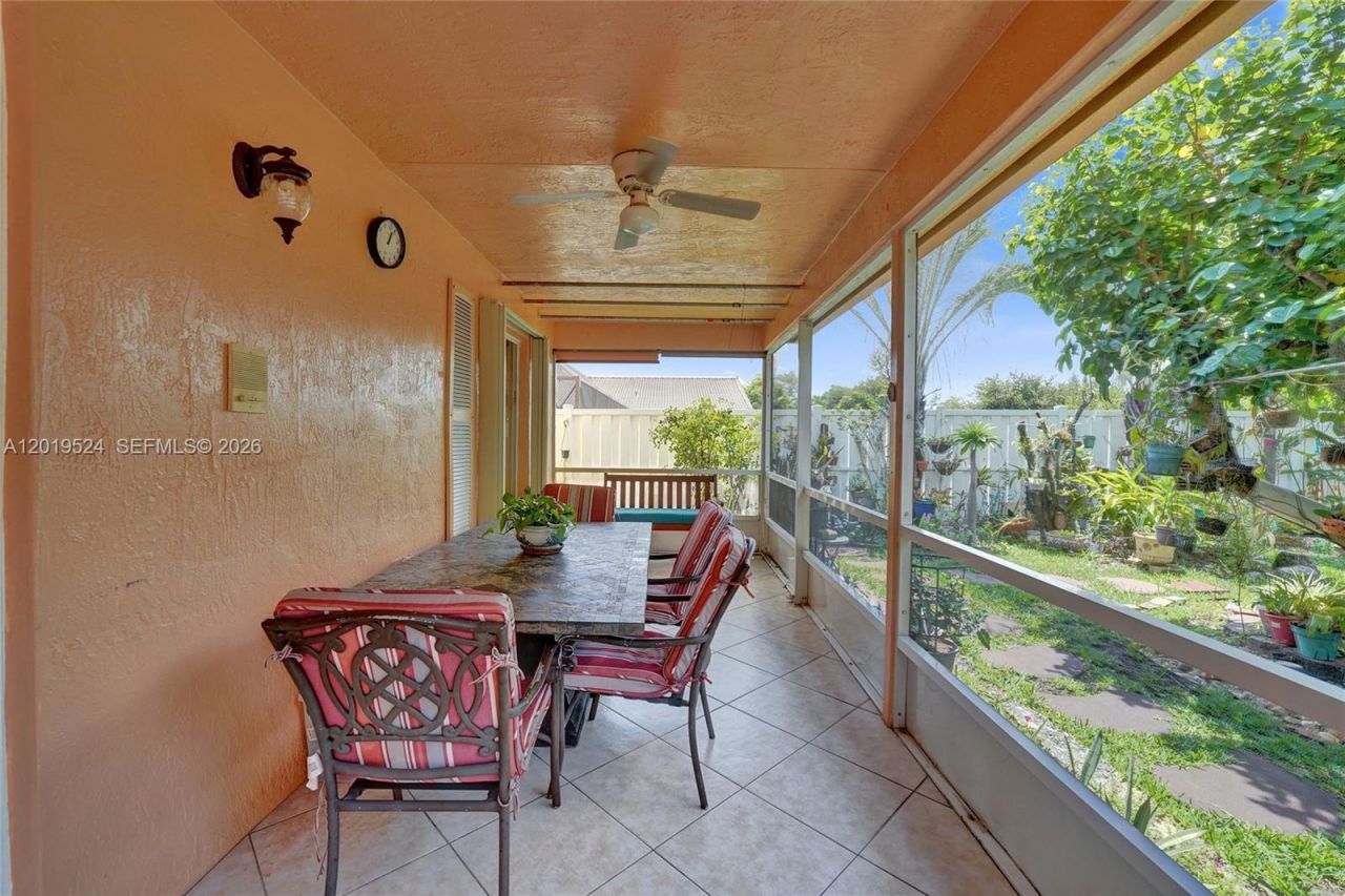 12818 SW 47th St , Miramar, FL 33027 Photo
