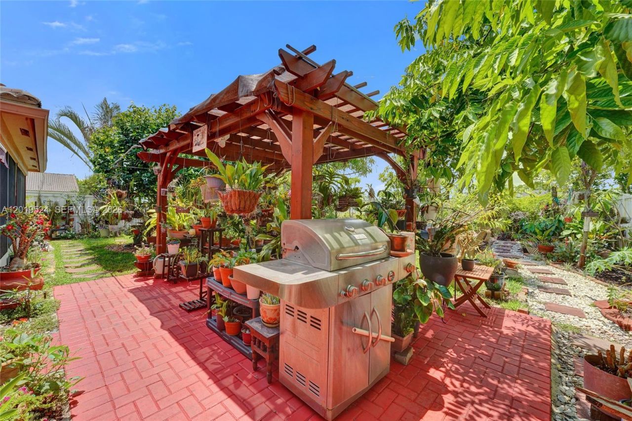 12818 SW 47th St , Miramar, FL 33027 Photo