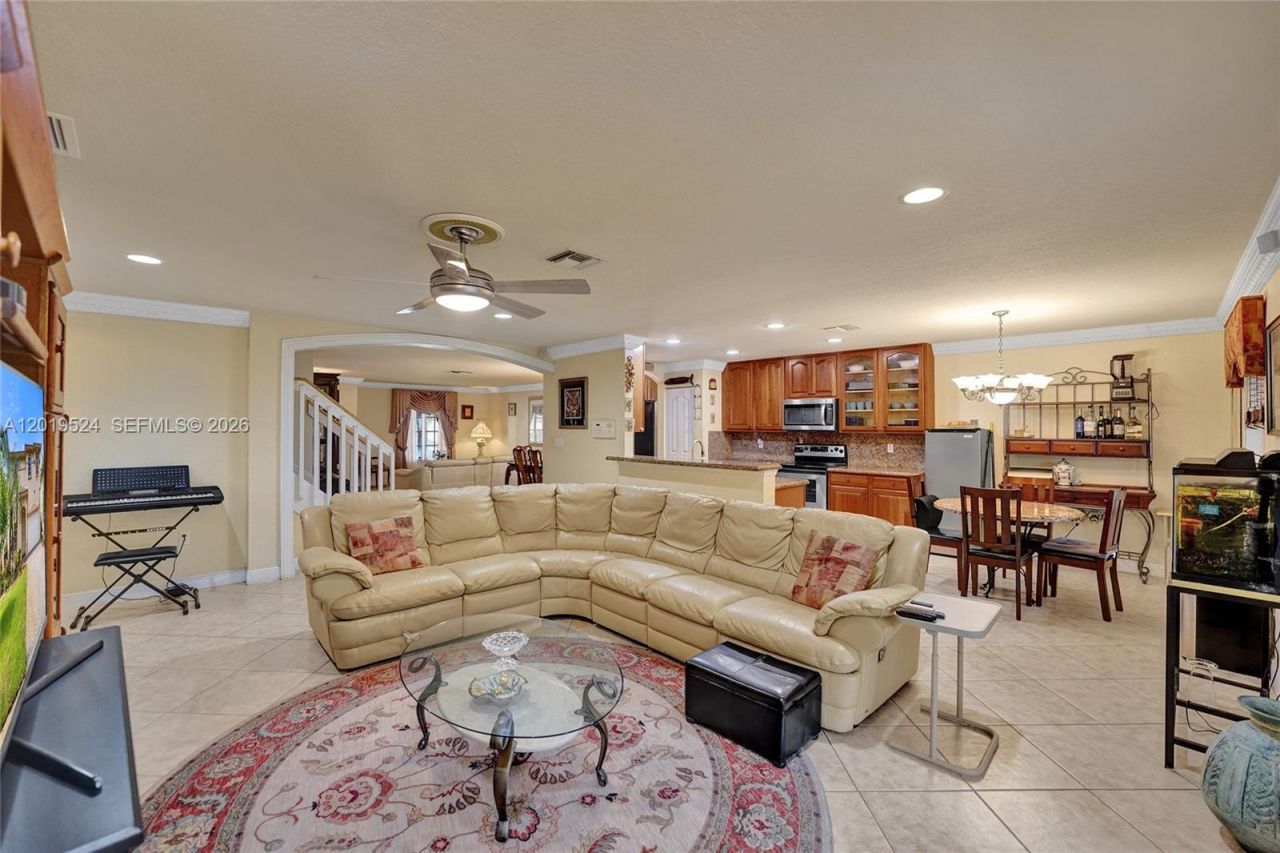 12818 SW 47th St , Miramar, FL 33027 Photo