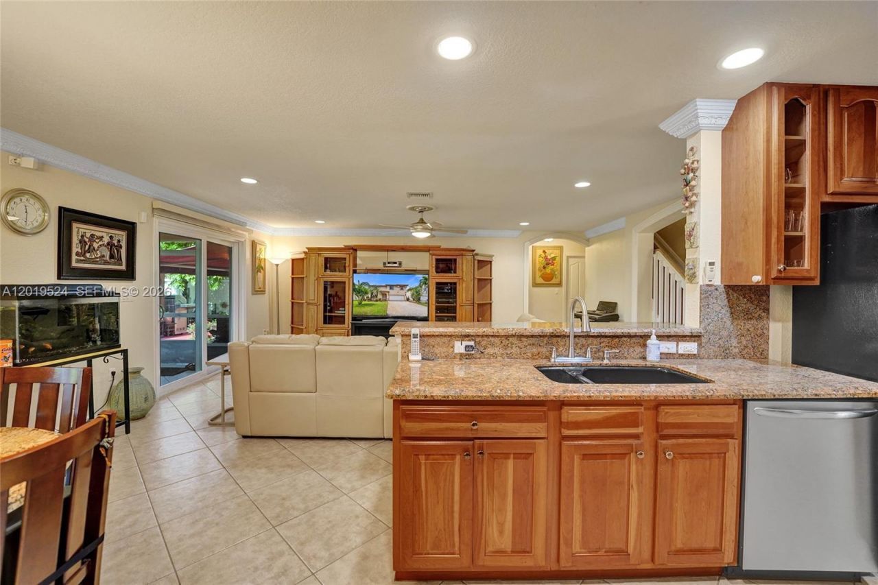 12818 SW 47th St , Miramar, FL 33027 Photo
