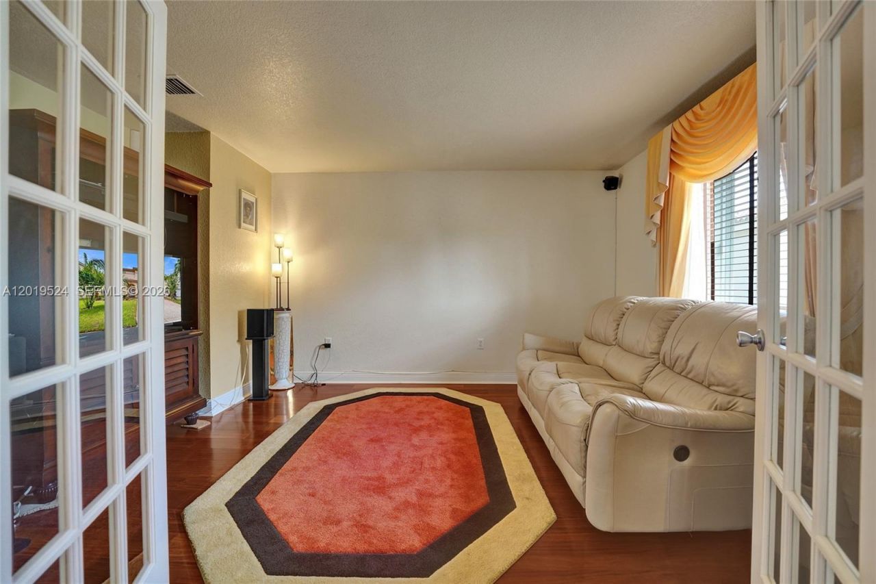 12818 SW 47th St , Miramar, FL 33027 Photo