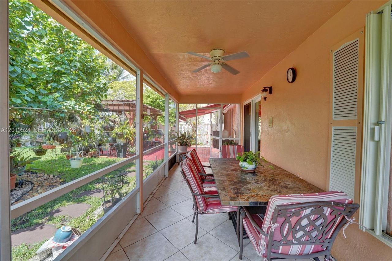 12818 SW 47th St , Miramar, FL 33027 Photo