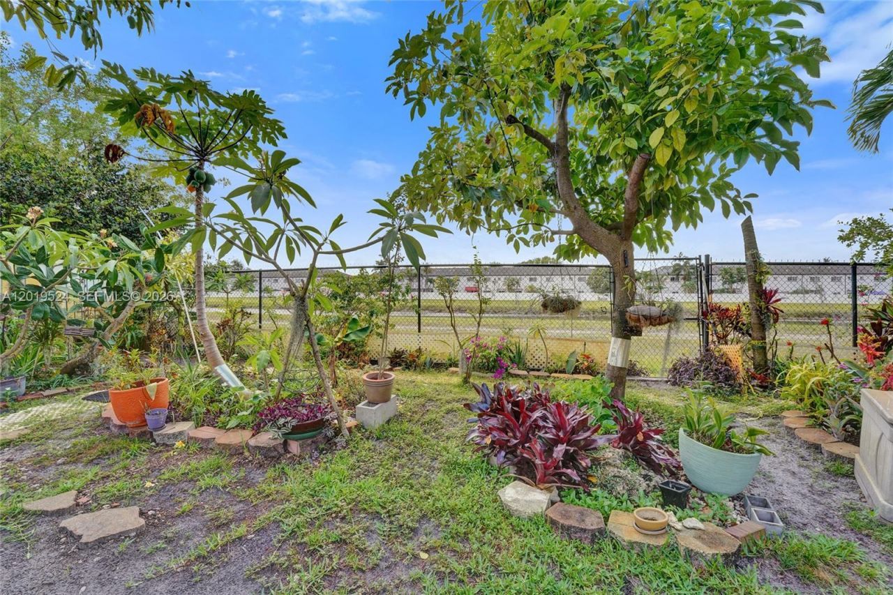 12818 SW 47th St , Miramar, FL 33027 Photo