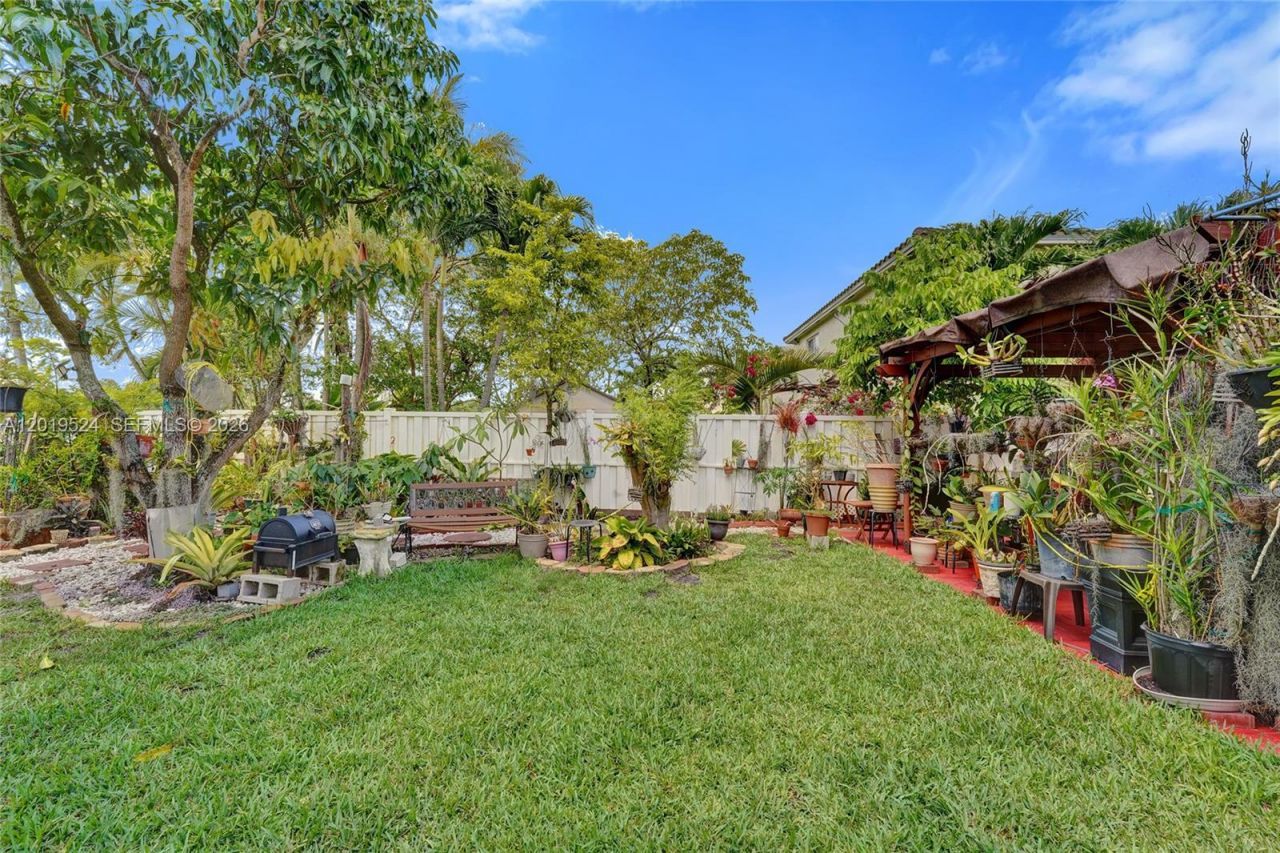 12818 SW 47th St , Miramar, FL 33027 Photo