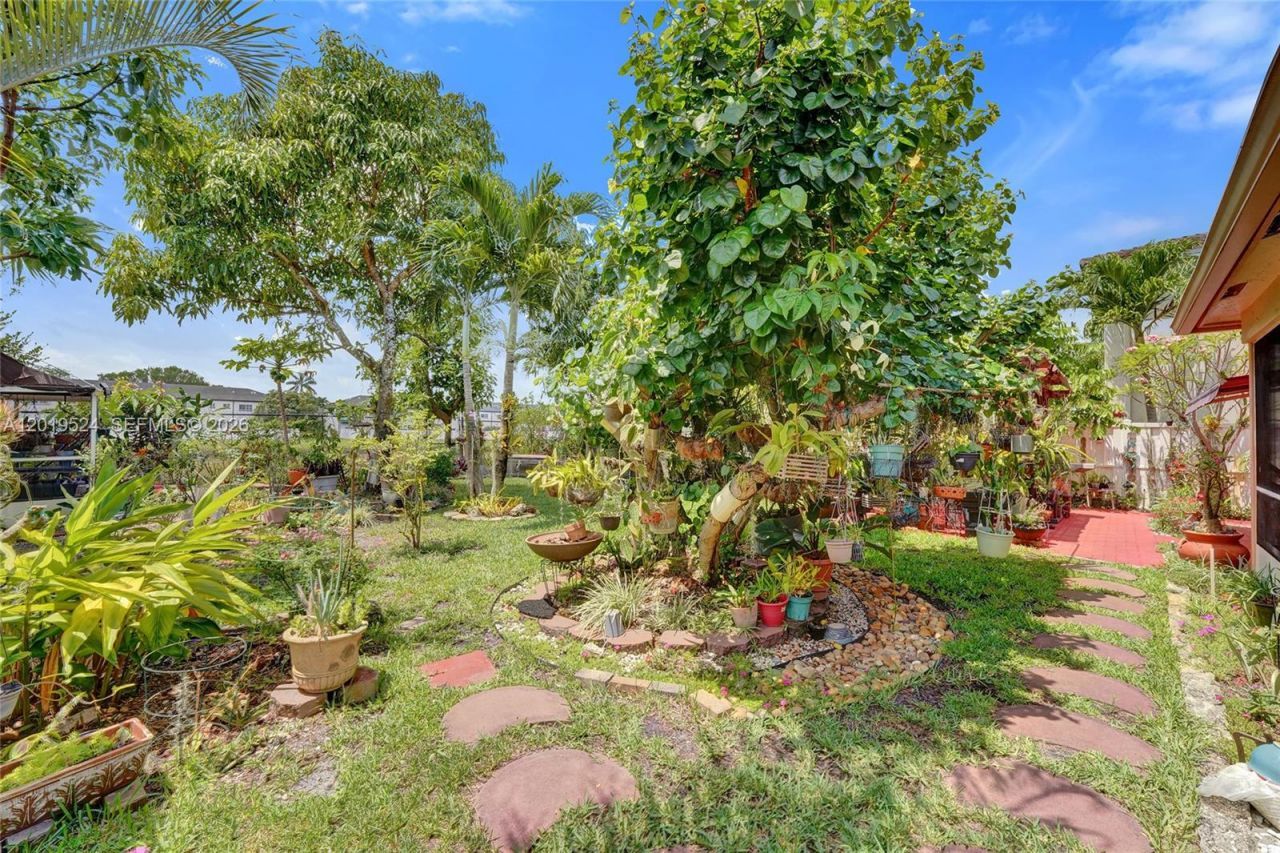 12818 SW 47th St , Miramar, FL 33027 Photo