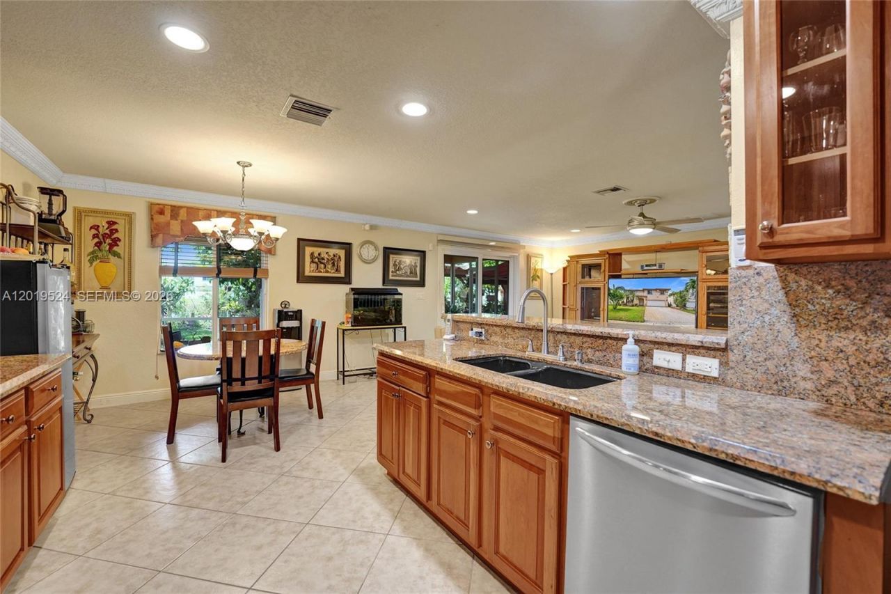 12818 SW 47th St , Miramar, FL 33027 Photo