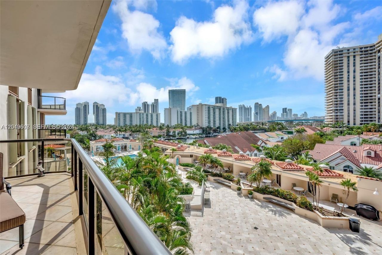 19667 Turnberry Way, Unit 6C, Aventura, FL 33180 Photo