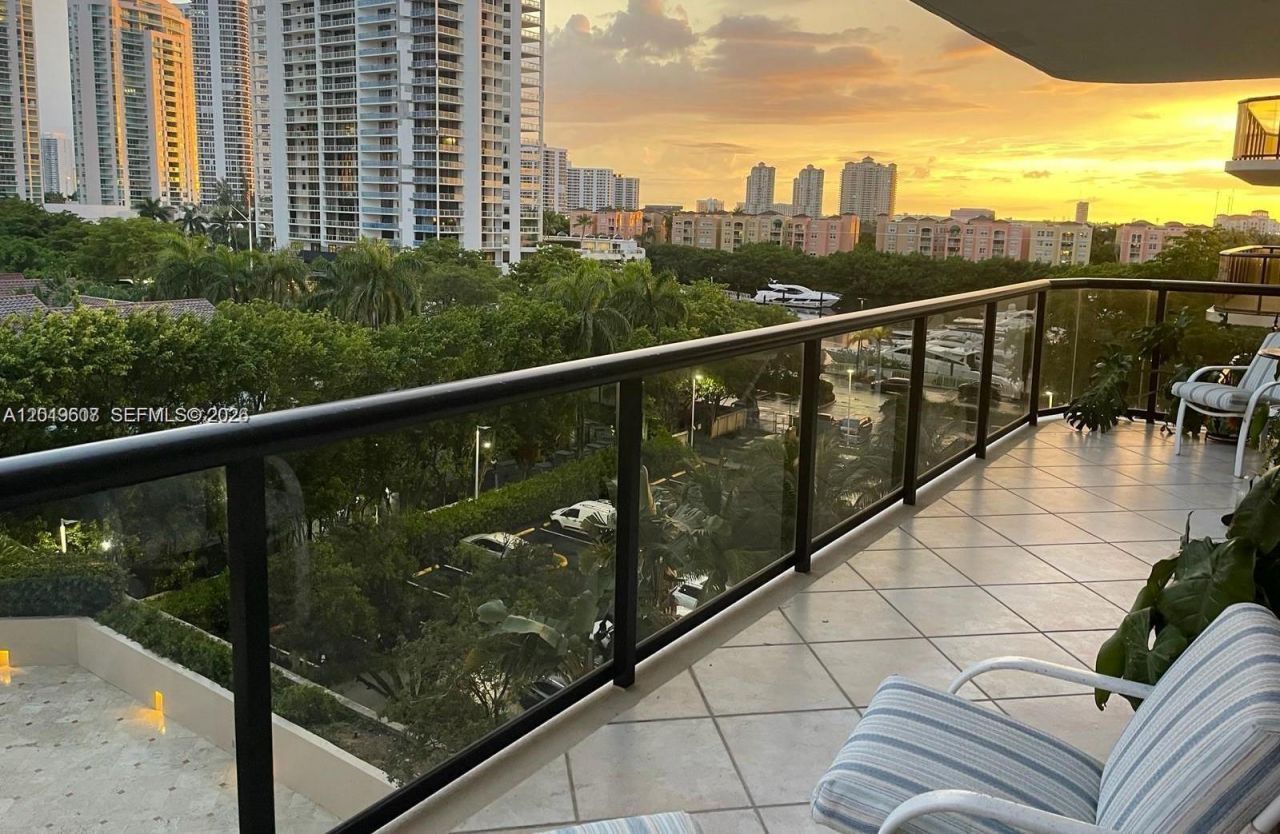 19667 Turnberry Way , Unit 6C, Aventura, FL 33180 Photo