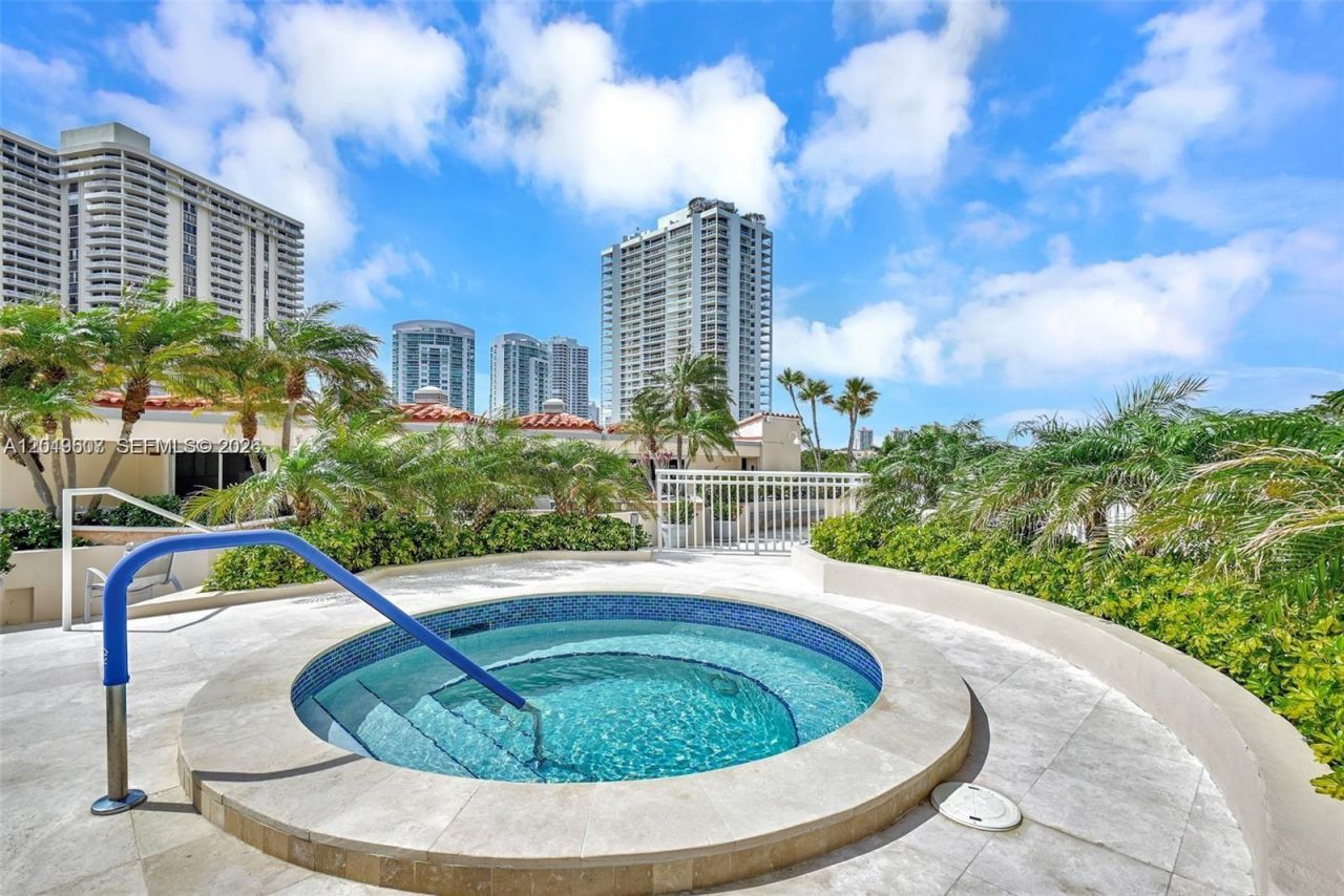 19667 Turnberry Way , Unit 6C, Aventura, FL 33180 Photo