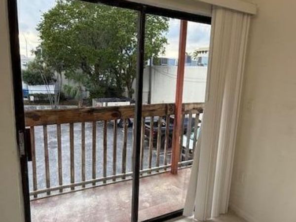 2301 NE 16th Street, Pompano Beach, FL 33062