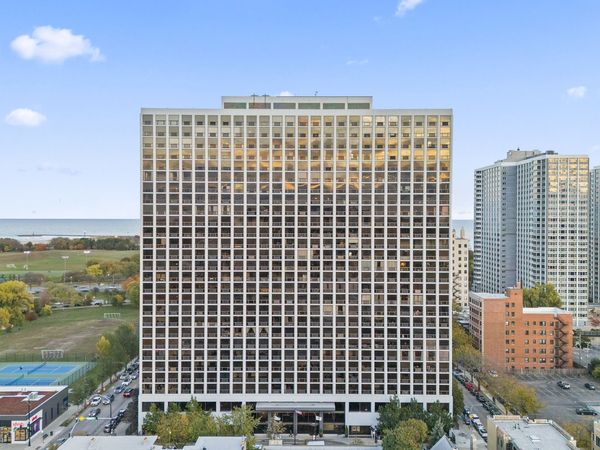 4343 N Clarendon Avenue , Unit 2213, Chicago, IL 60613