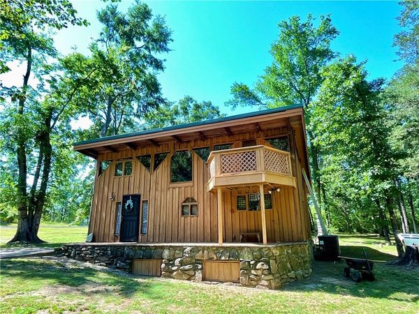 29 Delsie Street , Clarksville, AR 72830