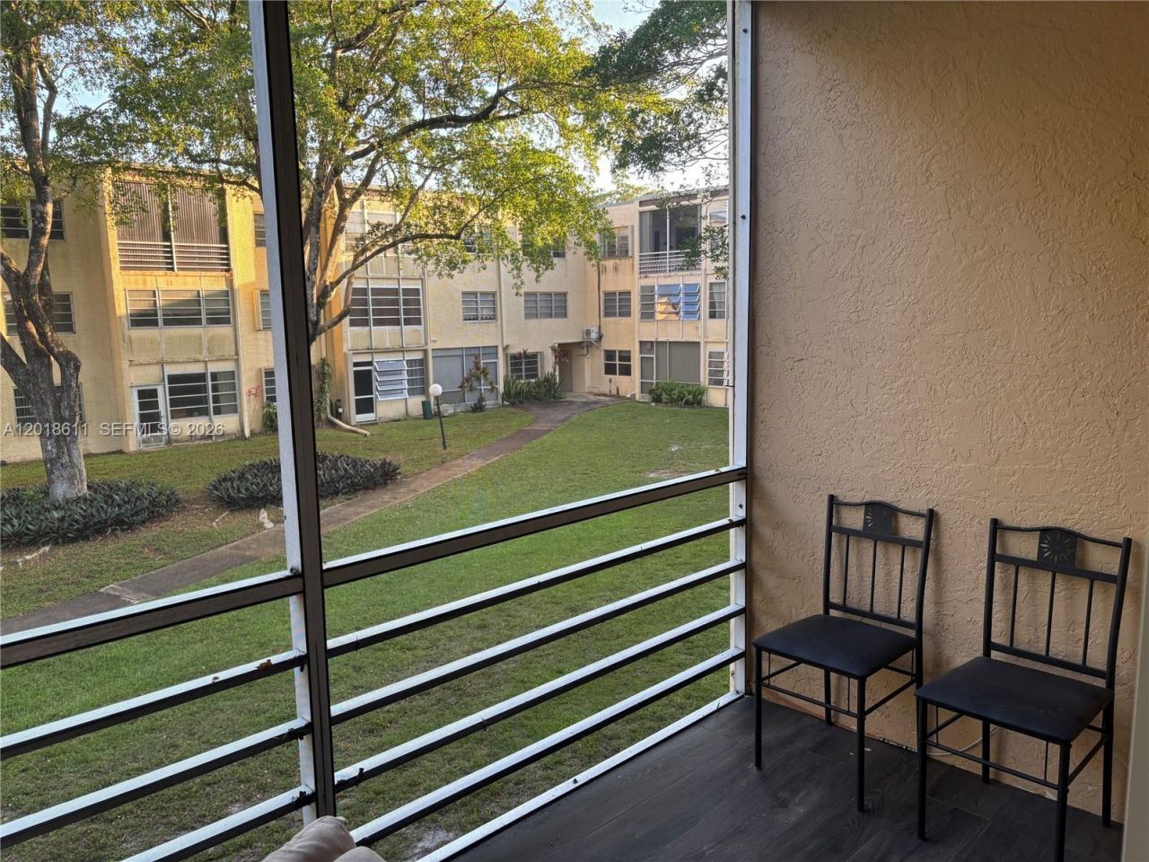 300 Berkley Rd, Unit 212, Hollywood, FL 33024 Photo