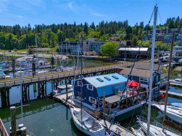 1705 Cowichan Bay Rd, Unit #4, Cowichan Bay, BC V0R 1N2