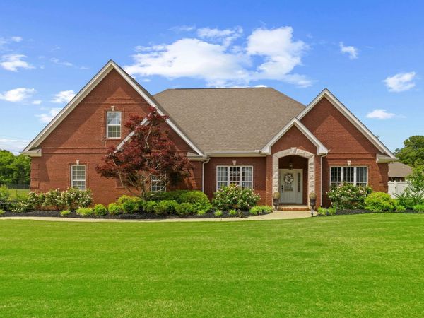 244 Melissa Dr, Muscle Shoals, AL 35661