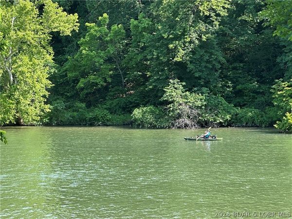 270 Foggy Bottom Road , Roach, MO 65787