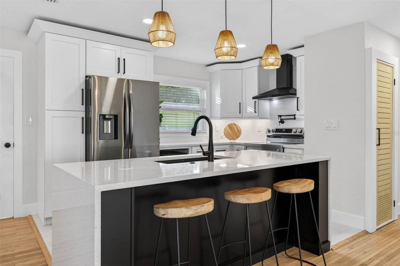 3008 Jackson Street N, Saint Petersburg, FL 33704 Photo