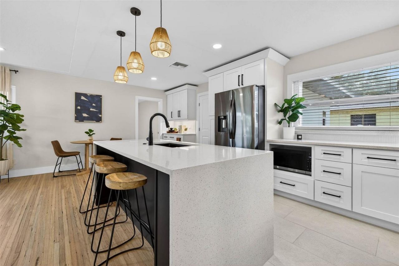 3008 Jackson Street N, Saint Petersburg, FL 33704 Photo