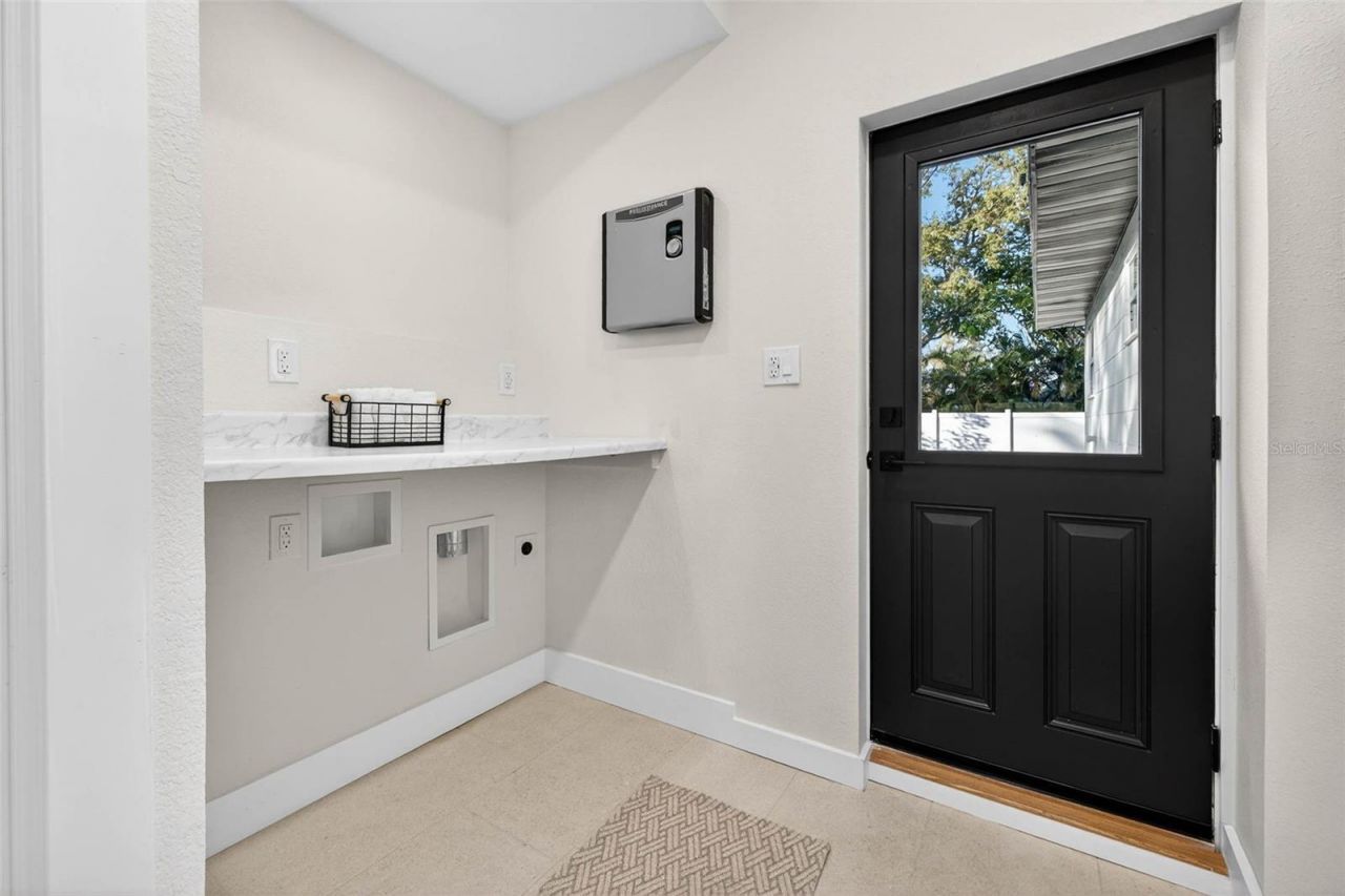 3008 Jackson Street N, Saint Petersburg, FL 33704 Photo