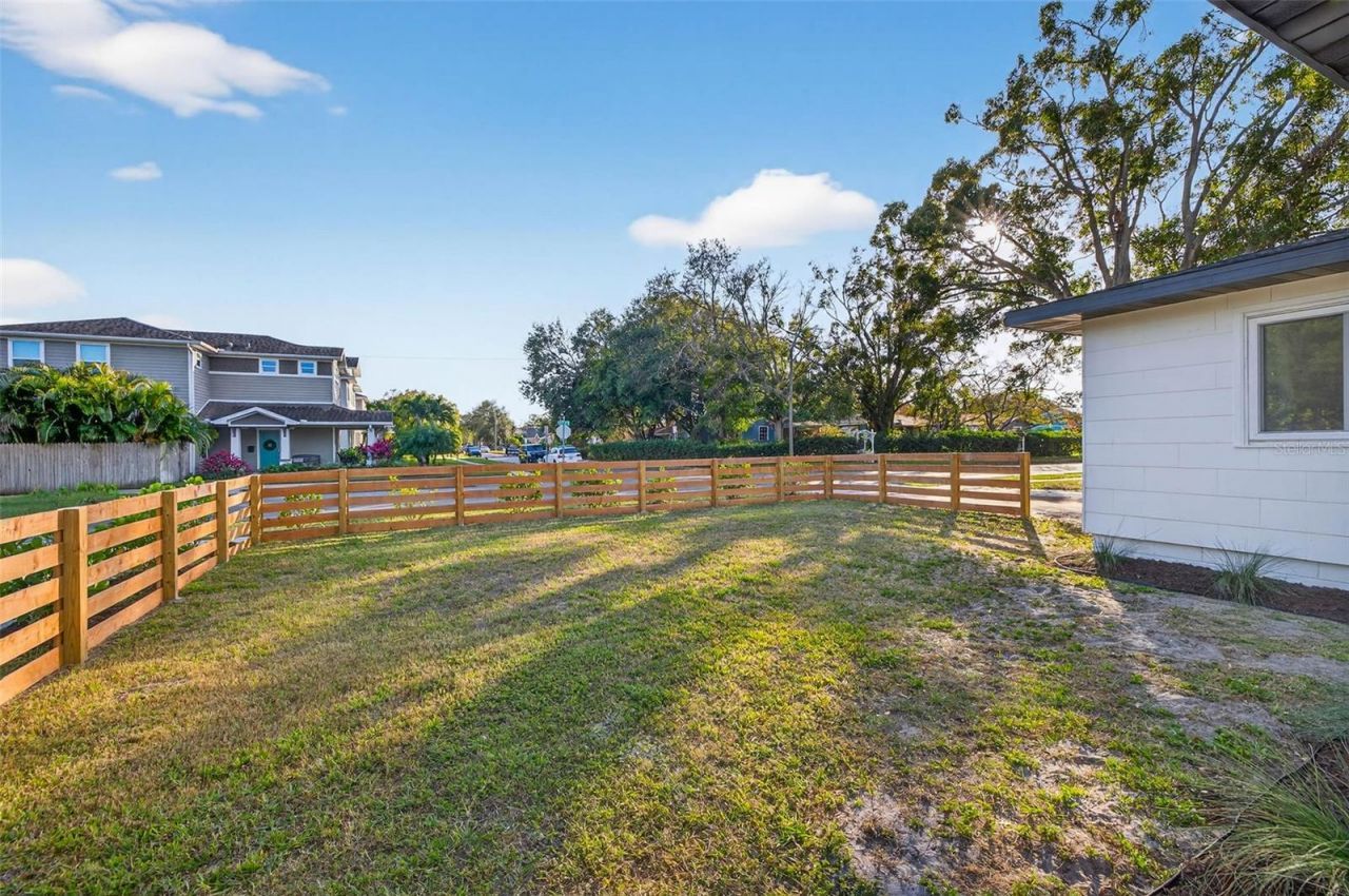3008 Jackson Street N, Saint Petersburg, FL 33704 Photo