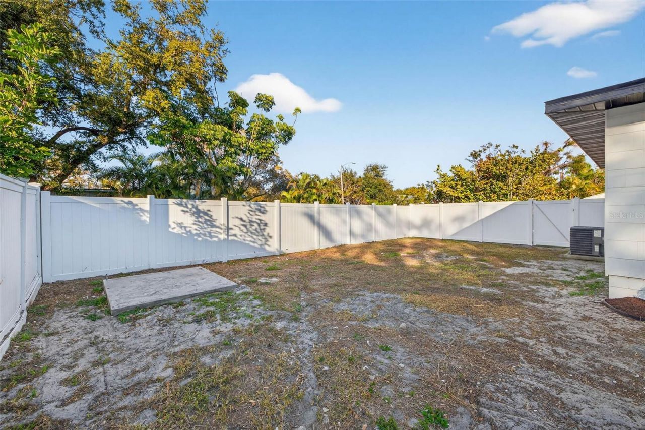 3008 Jackson Street N, Saint Petersburg, FL 33704 Photo