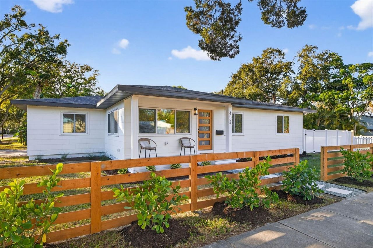 3008 Jackson Street N, Saint Petersburg, FL 33704 Photo