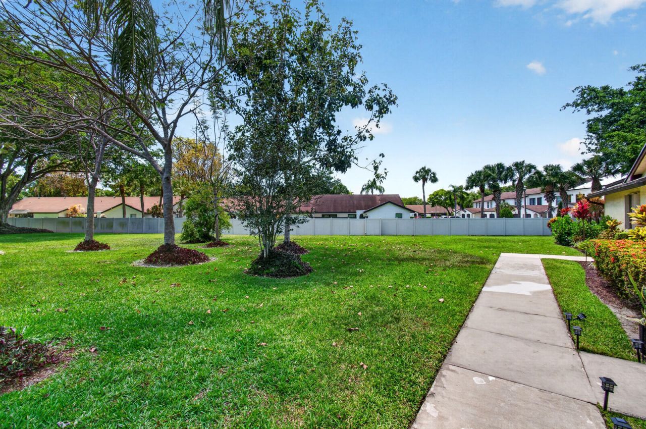 23377 Barlake Drive, Boca Raton, FL 33433 Photo