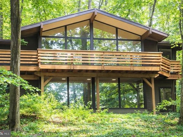 2118 WELSH VALLEY ROAD, VALLEY FORGE, PA 19460
